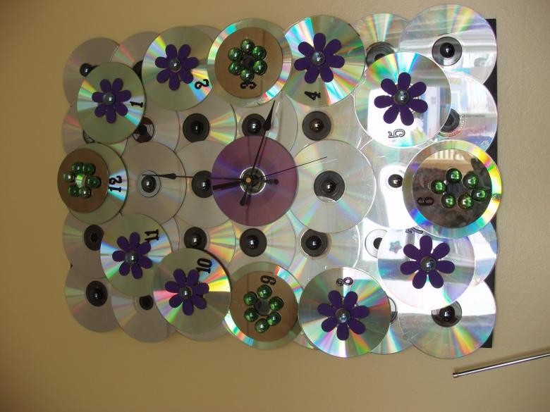 Поделка из компьютерных  дисков
