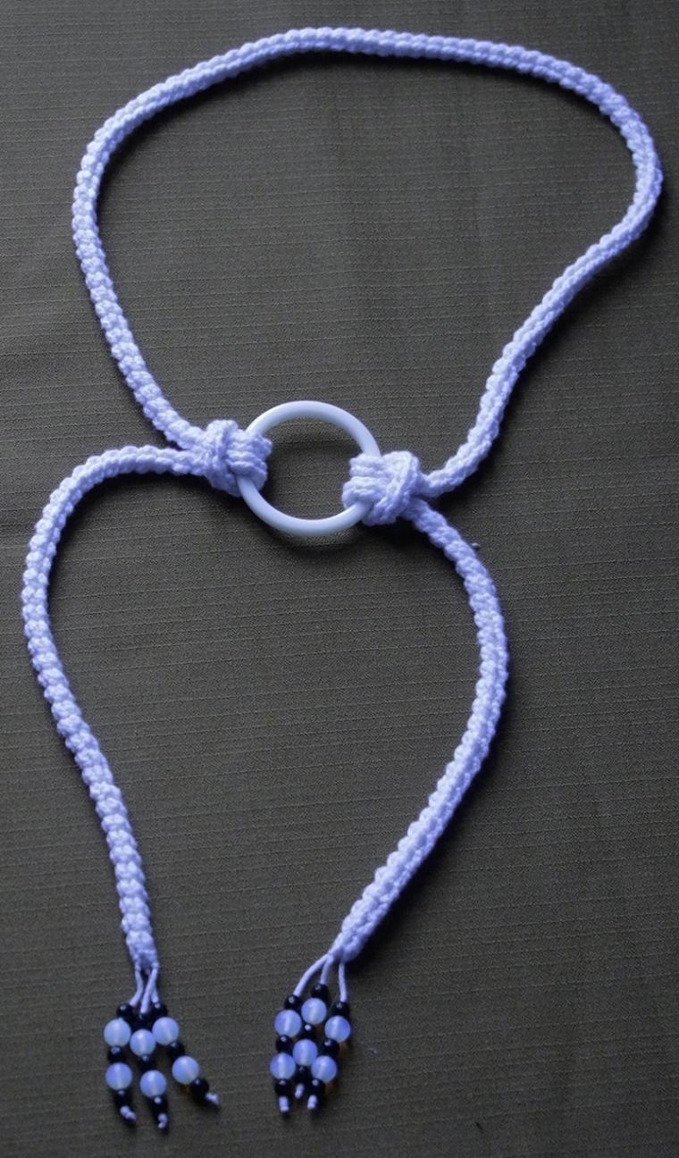Примеры вязания шнуров крючком и спицами 