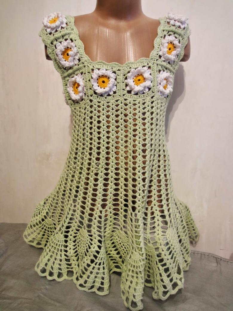 Связанное кружевное платье 