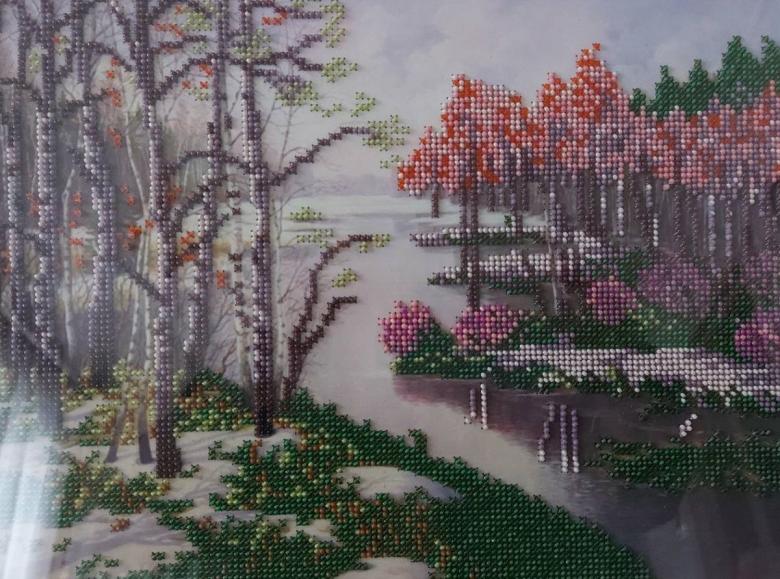 Картина леса из бисера 