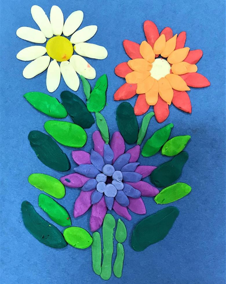 Аппликация цветов из пластилина 