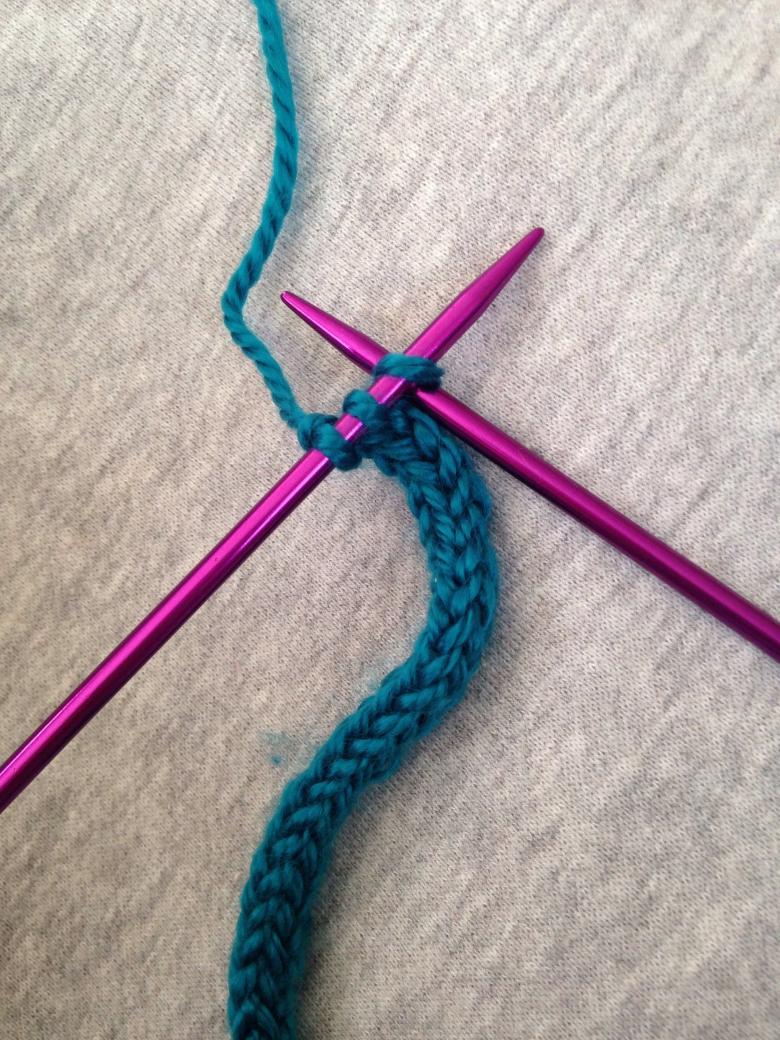 Примеры вязания шнуров крючком и спицами