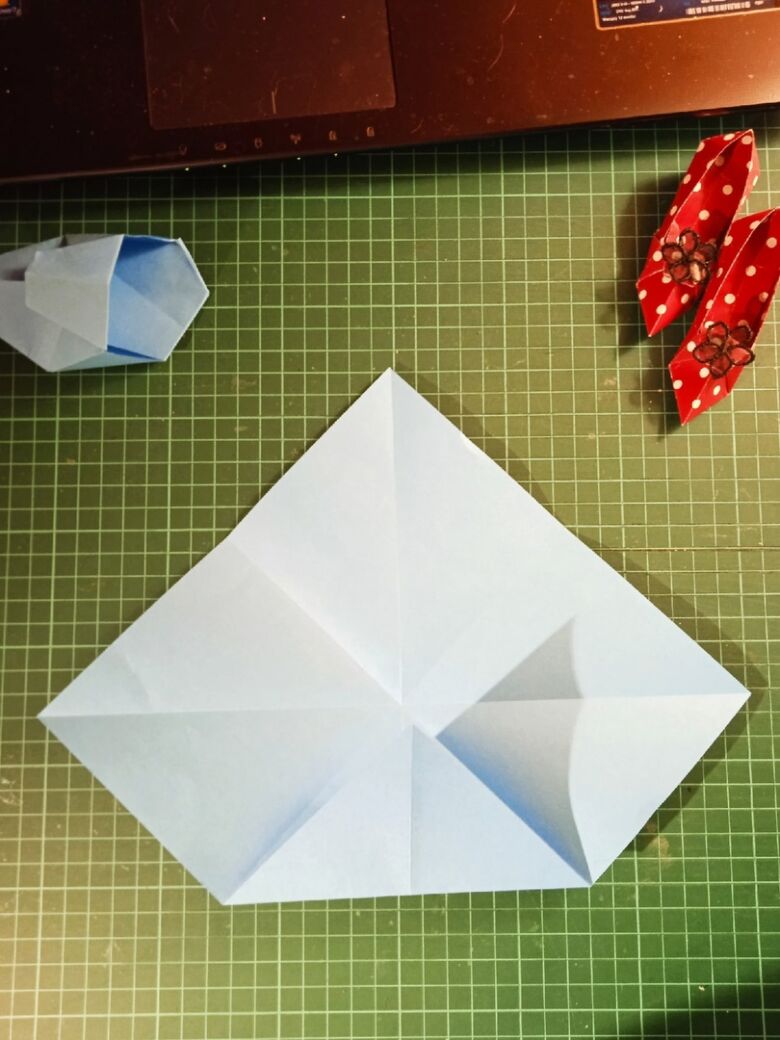 Оригами туфелька - шаг 14