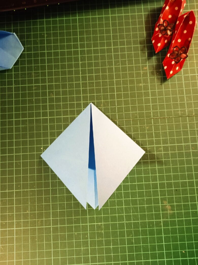 Оригами туфелька - шаг 17