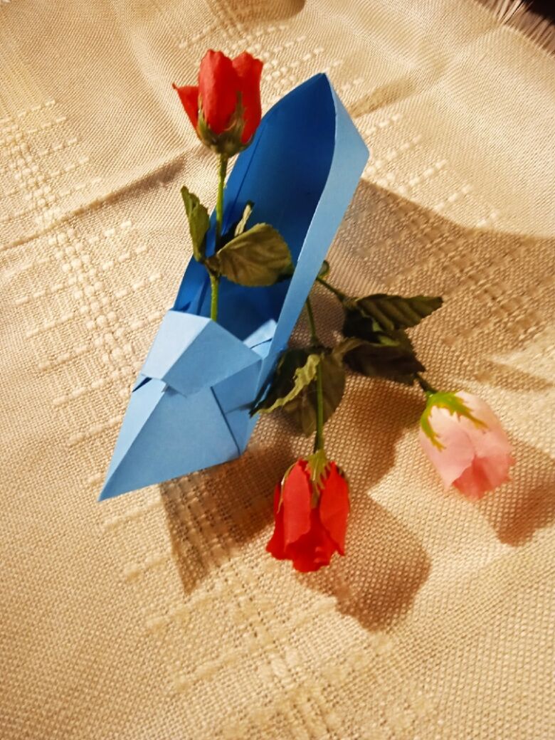 Туфелька оригами из бумаги для детей